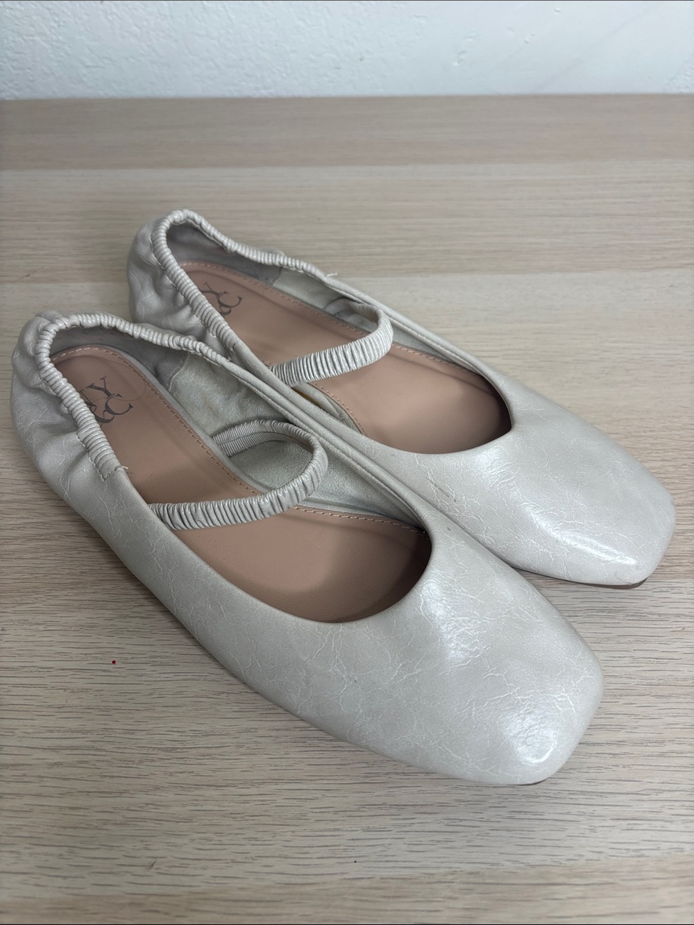 Women’s Cream Ballet Flats Size 8.5 with Elastic Strap Mary Jane Square Toe